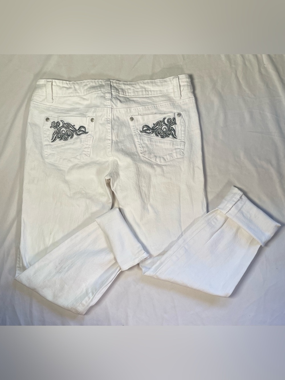 Y2K 2000s Vintage Embellished Embroidered White Jeans Juniors Size 11